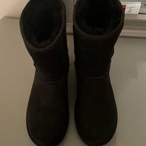 Ugg Classic Short II